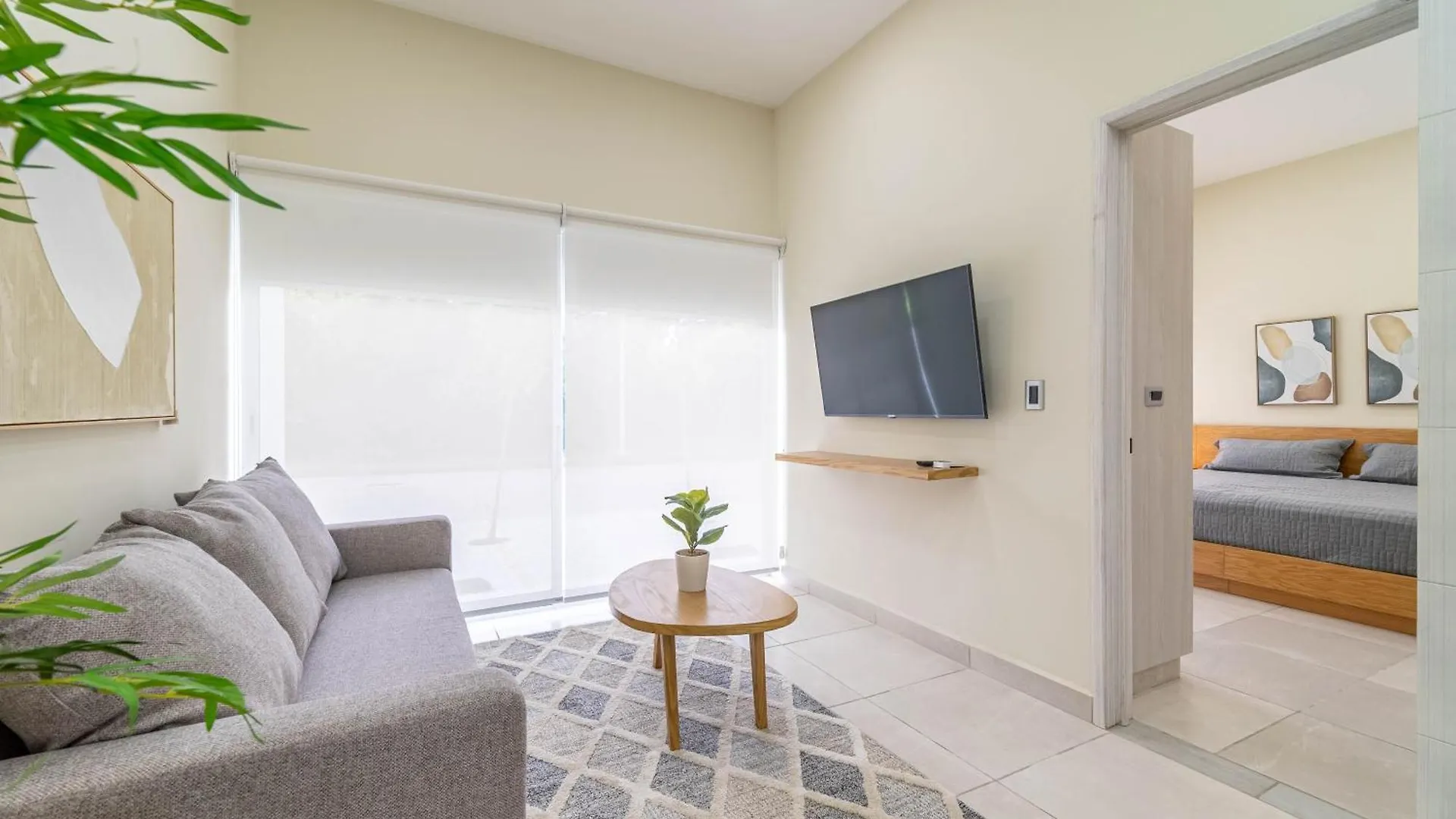 2 Bd Suite With Balcony, Gym, Rooftop Pool, Hot Tub Playa del Carmen